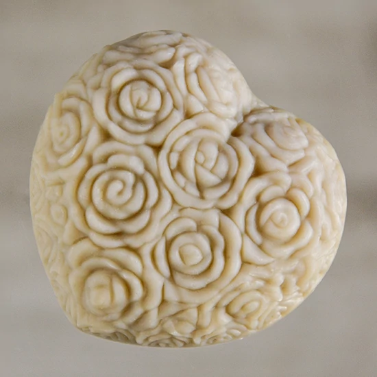 Kecsketejes natúr szappan virágos szív 